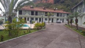 Casa em condomínio
